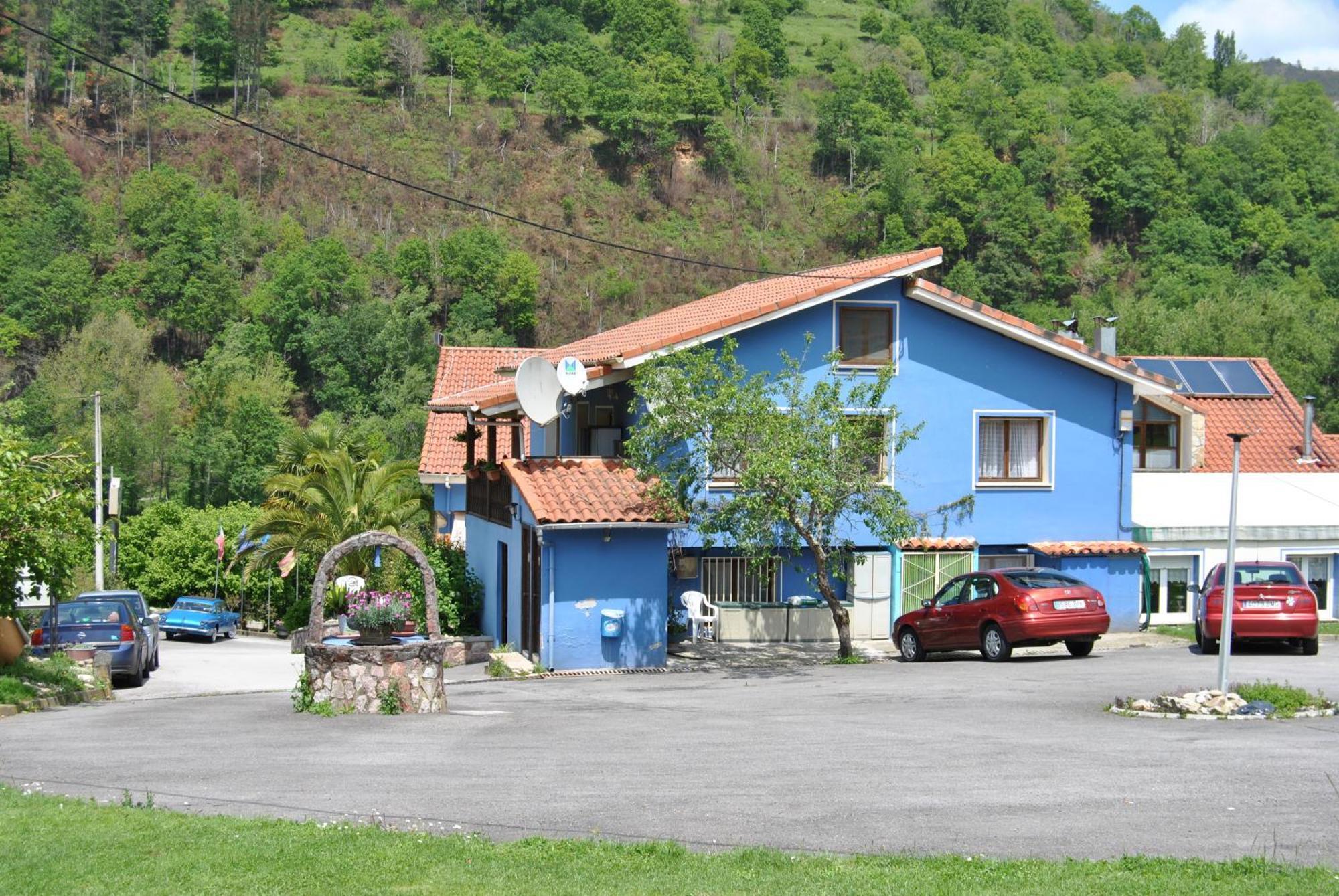 Hotel Avelina Cangas de Onís Exterior photo